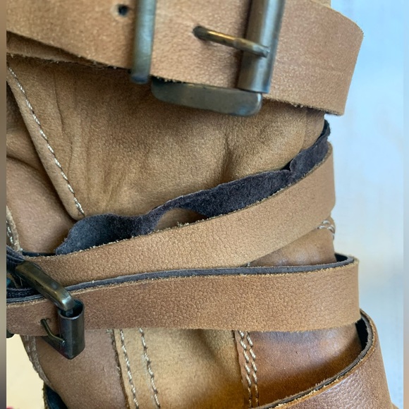 Steve Madden. Yale Belted Boot. Cognac Leather. US 7.5. Good Used*** - Picture 10 of 11